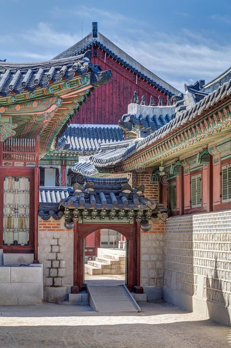 Seoul Gyeongbokgung Palace, Geongbukgong Palace, Korea Palace Aesthetic, Gyeongbokgung Palace Aesthetic, Korean Palace Aesthetic, South Korea Palace, Korean Royal Palace, Joseon Dynasty Aesthetic, Korea Building