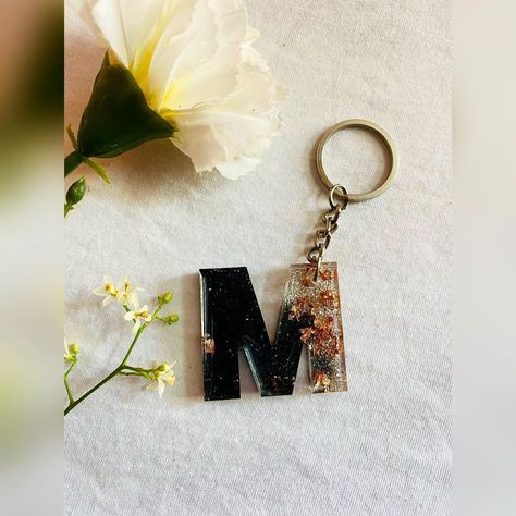 M Resin Keychain, Letter Resin Keychain, Letter Resin, Diy Resin Keychain, Keychain Resin, M Letter, Resin Keychain, Resin Artwork, Resin Painting