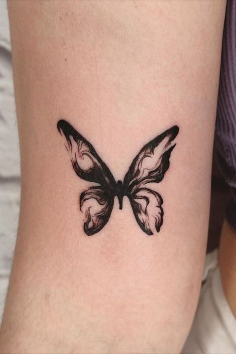 Trippy Butterfly, Trippy Tattoo Ideas, Trippy Tattoo, Ram Tattoo, Yakuza Tattoo, Tattoo Butterfly, Sick Tattoo, Next Tattoo, Abstract Tattoo