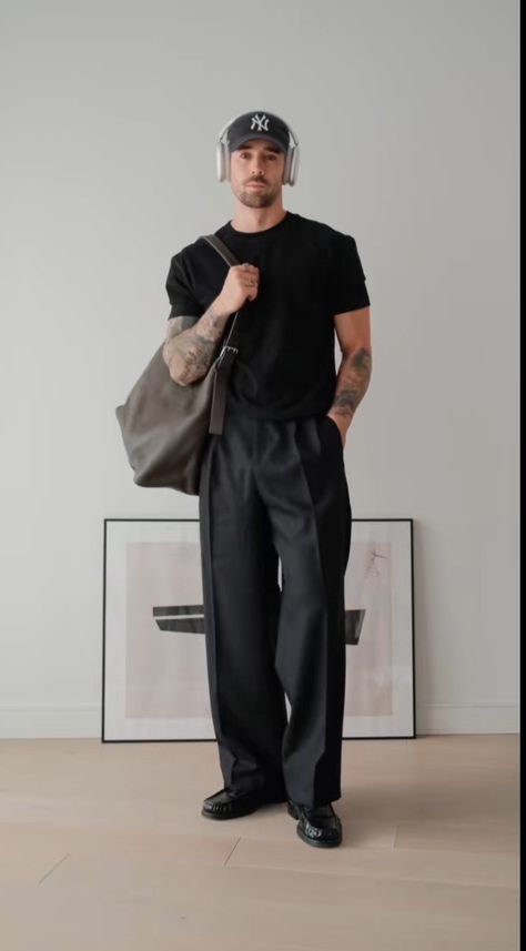 Black Wear For Men, Wide Trousers Outfit Men, Clean Style Outfit Men, Starboy Fashion Men, Mens Black Loafers Outfit, Black Outfit Men Casual Classy, Black Loafers Outfit Men, Starboy Outfit, Daniel Simmons