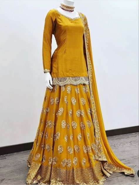 Gharara Designs, Dress Designs For Girls, Haldi Dress, Haldi Outfits, Designs Dress, Function Dresses, Lace Dress Design, Pakistani Fancy Dresses, Dress Design Patterns