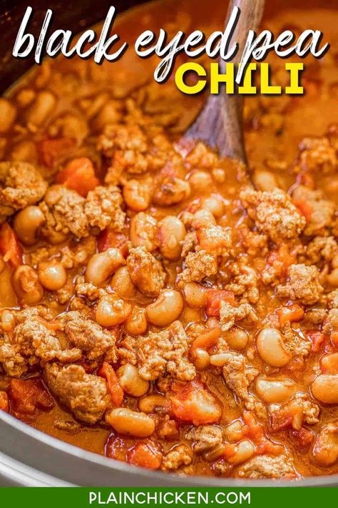 Blackeyed Pea Recipes, Smoked Sausage And Potato Recipe, Blackeyed Peas, Ground Beef Chili, Black Eyed Pea, Best Chili Recipe, Chili Recipe Crockpot, Southern Recipes Soul Food, Homemade Cornbread