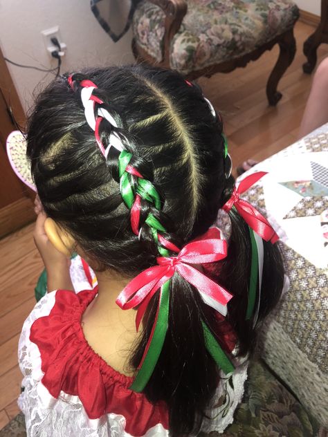 Cinco De Mayo Hair, 5 De Mayo Hair Ideas, Cinco De Mayo Hairstyles For Kids, Cinco De Mayo Hairstyles Hair, Mexican Heritage Hairstyles, Mexico Independence Day Hairstyles, Mexican Independence Day Hairstyles, Traditional Mexican Hairstyles Braids, Cinco De Mayo Makeup Ideas