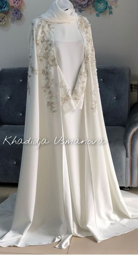 Elegant Abaya Designs, Wedding Hijab Styles, Khimar Hijab, Nikah Outfit, Baju Kahwin, Muslimah Wedding Dress, Nikah Dress, Muslimah Wedding, Bride Dress Simple