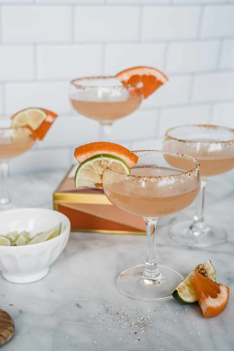 A simple and refreshing grapefruit mezcal spritz is perfect for summer and works perfectly with a Mexican inspired meal! Using grapefruit Spindrift, mezcal or your favorite tequila and a little lime juice. Garnish with a Tajin and salt rim! #cocktails #cincodemayo #tequila #mystylevita Grapefruit Bitters, Liquid Lunch, Spritzer Recipes, Mezcal Cocktails, Atlanta Food, Easy Cocktail, Lime Salt, Cocktail Garnish, Classic Italian Dishes