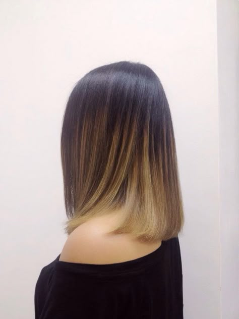 Ombre hair … Asian Ombre Hair, Bob Lung, Filmy Vintage, Short Ombre Hair, Black Hair Dye, Ombre Hair Color, Hair Color Trends, Ombre Hair, Hair Dos