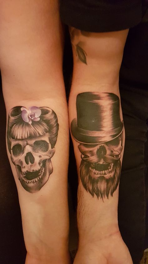 His And Hers Tattoos, Anniversary Tattoos, Skull Couple Tattoo, Him And Her Tattoos, Anniversary Tattoo, Skull Couple, Skull Face Paint, Zombie Tattoos, Matching Tats