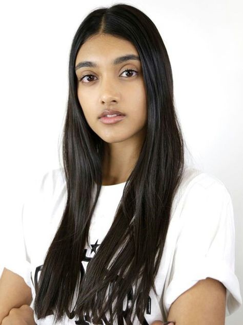 Neelam Gill Neelam Gill, Model Profiles, Profile Photo, People Around The World, Woman Face, Long Hair Styles, Hair Styles, Hair, Beauty