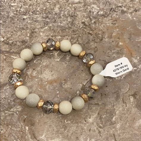 Beaded Stone Stretch Bracelet In Grey Christmas Beaded Bracelet, Make Bracelets With Beads, Beaded Gifts, Stretch Beaded Bracelets Diy, Beading Bracelets, Hope Diamond, Bead Woven Bracelet, Fall Bead, Semi Precious Stone Bracelet