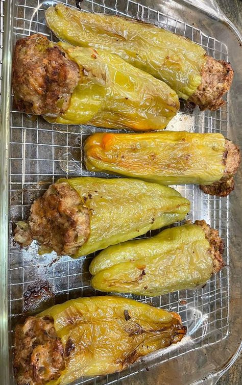 Italian Frying Peppers, Stuffed Cubanelle Peppers, Dinner Soup Recipes, Italian Cooking Recipes, Italian Stuffed Peppers, Cubanelle Pepper, White Bean Soup Recipes, Sheet Pan Dinners Recipes, Savory Cheese