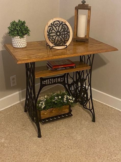 Singer Sewing Machine Repurposed, Singer Table, Antique Sewing Machine Table, Old Sewing Machine Table, Sewing Table Repurpose, Singer Sewing Tables, Singer Sewing Machine Table, Old Sewing Machine, Sewing Machine Tables