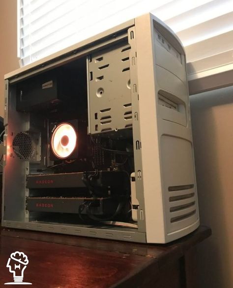 Sleeper Pc Build, Sleeper Pc, Diy Pc Case, Custom Computer Case, Pc Tower, Computer Diy, Diy Recycled Projects, Build A Pc, Pc Builds