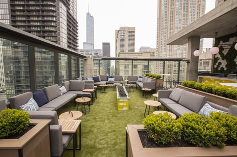 Apogee promises gorgeous views and serious cocktails at the Dana Hotel Rooftop Terrace Design Ideas, Terrace Design Ideas, Roof Garden Design, Balkon Decor, Rooftop Terrace Design, Rooftop Design, Pergola Design, Beach Lounge, Rooftop Patio