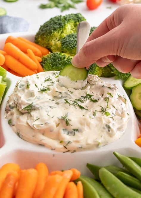 The Best Easy and Flavorful Herb Veggie Dip - Midwest Life and Style Blog Best Veggie Dip Recipe, Hot Veggie Dip, Simple Veggie Dip, Vegetable Dips Recipes Easy Healthy, Low Fat Veggie Dip, Homemade Dips For Veggies, Healthy Dips For Veggies, Vege Dips, Veggie Dips Recipes