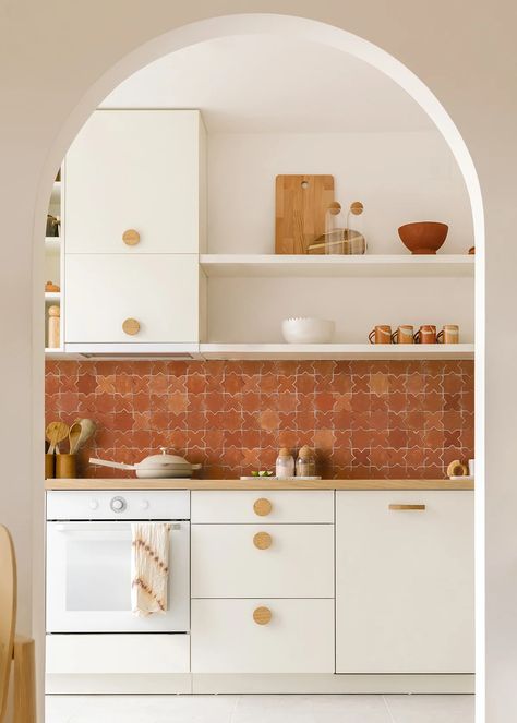 Terracotta Kitchen Backsplash, Terracotta Backsplash Kitchen, Terracotta Backsplash, Spanish Tile Backsplash, Butcherblock Countertops, Terracotta Kitchen, Spanish Kitchen, Colorful Backsplash, Sleek Cabinet