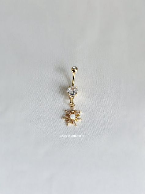 - 14g - 10mm bar - Surgical steel bar - 18k gold filled charm Cute Belly Rings, Belly Button Piercing Jewelry, Dope Jewelry Accessories, Belly Piercing Jewelry, Belly Button Jewelry, Pretty Jewelry Necklaces, Dangle Belly Rings, Jewelry Cute, Belly Jewelry