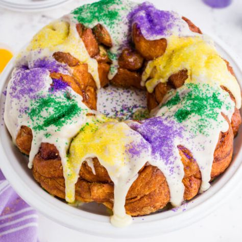 Easy King Cake - Family Fresh Meals Easy King Cake, Kings Cake, King Cake Recipe Easy, King Cake Recipe, Cinnamon Roll Icing, King Cake Baby, Mardi Gras King Cake, Mardi Gras Food, Fresh Meals