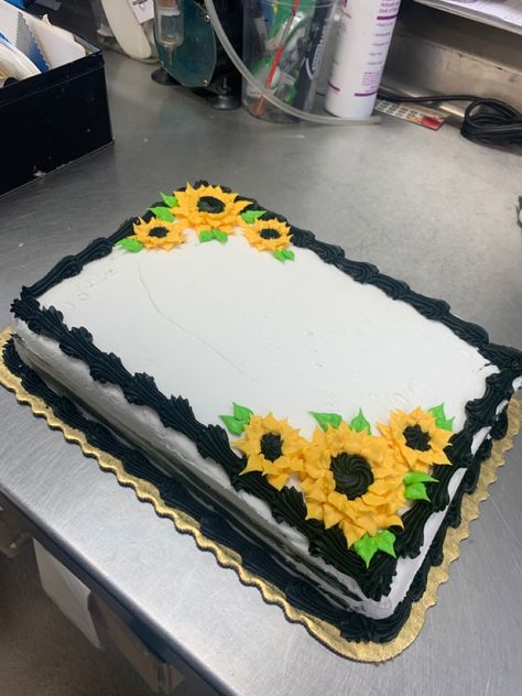 Cow And Sunflower Cake, Black Sheet Cake, Summer Sheet Cake Designs, Sunflower Sheet Cake, Sunflower Cake Birthday, Baskin Robbins Ice Cream Cake, Rustic Birthday Cake, Fall Cakes Decorating, Goodbye Cake