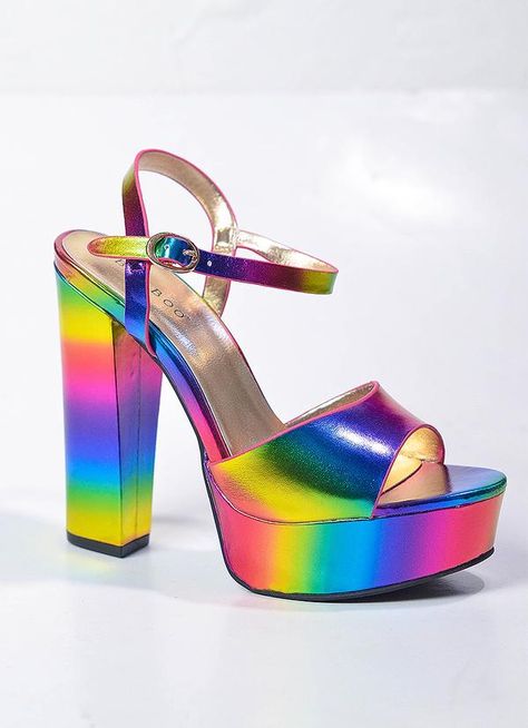 Crazy High Heels, Vaporwave Clothing, Clothing Kawaii, Platforms Shoes, Rainbow Heels, Metallic Rainbow, Light Up Sneakers, Rainbow Shoes, Light Up Shoes