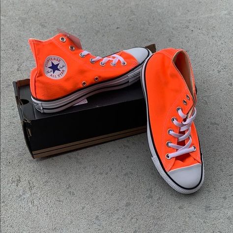 For more pics follow me on Pinterest (Jasmine Hikari). There’re new pins everyday! Neon Orange Aesthetic, Neon Converse, Oc Cosplay, Orange Converse, Knee High Converse, High Converse, Orange Photo, High Top Converse, Green Converse