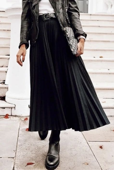 Winter Outfits With Pleated Skirts, Black Leather Jacket With Skirt, Black A Line Skirt Outfit Winter, Pleated Skirt Leather Jacket Outfit, Black Pleated Skirt Fall Outfit, Leather Pleated Midi Skirt Outfit, Long Black Pleated Skirt Outfit Winter, Black Accordion Skirt Outfit, Plisse Skirt Outfit Winter