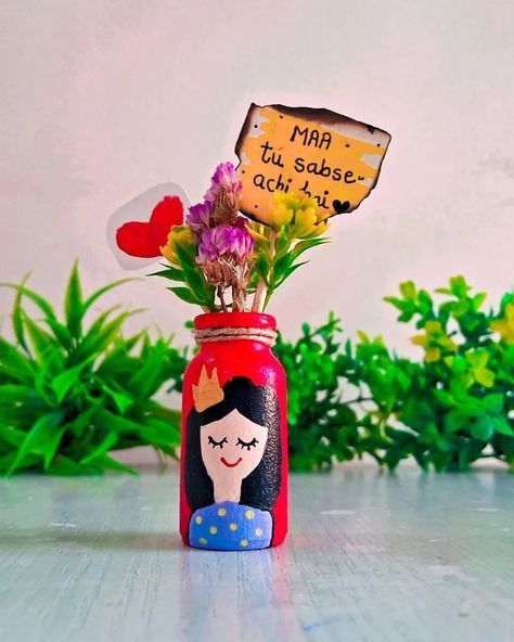 Mother's Day Mini Bottle Art Maa ke liye special surprise, bottle art mein dikhao apna crafty side! ✨🎁 #KraftyKinni #HandmadeGifts . . Dm for order ☺️ . . #mothersday #diy #bottleart #bottleartlovers #bottle_art_lovers #hobbyideasindia #MothersDayGifts #bottleartlover #bottlecraft #minibottleart #keepcreating #mothersday2024 #artandcraft #surprisegift #handmadegifts #bottlepainting [Mother's Day, mothers day gift, handmade, bottle art, bottle craft, bottle painting, hand painted, Mini ... Mini Bottle Art, Mothersday Diy, Craft Bottle, Art Bottle, Bottle Craft, Mini Bottle, Best Out Of Waste, Diy Bottle, Empty Bottles