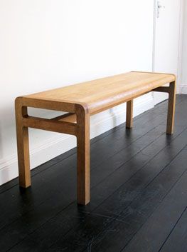 Oak 'Radius' Bench by Simon Pengelly for Habitat. Designed 2000. Habitat Radius, Scandinavian Bench, Wood Bench Design, Scandinavian Benches, Wood Chair Design, Bench Design, Oak Bench, Bench Designs, Wooden Bench