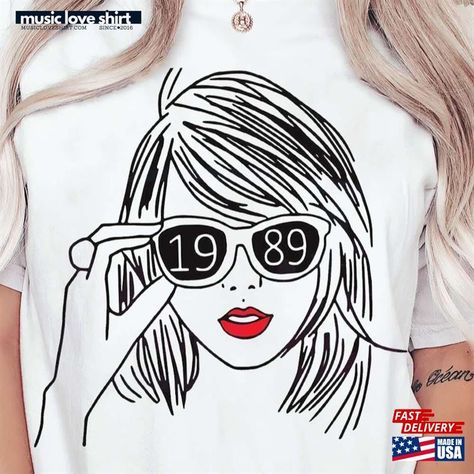 Vintage Taylor Swift 1989 Shirt T-Shirt Swiftie Hoodie Sweatshirt Check more at https://musicloveshirt.com/product/vintage-taylor-swift-1989-shirt-t-shirt-swiftie-hoodie-sweatshirt/ Taylor Swift Shirts Cricut, Cricut Hoodies, Swiftie Hoodie, Vintage Taylor Swift, 1989 Shirt, Shirts Cricut, Concert Wear, Taylor Swift Shirts, Taylor Swift 1989