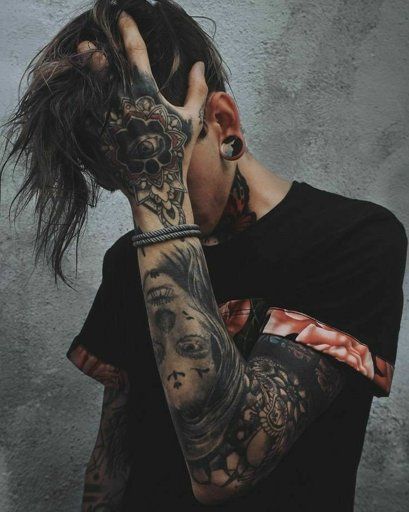 Tattoo People, Tattoo Photography, Portrait Photography Men, Men Hair Color, Boy Tattoos, Tattoos Gallery, Boy Poses, Photography Poses For Men, Draw On Photos