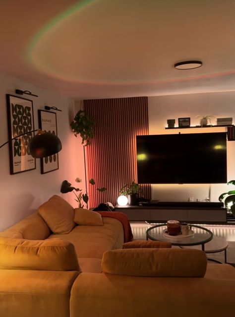 Brown And Black Room Aesthetic, Dark Accents Living Room, Cozy Men Apartment, Apartment Brown Aesthetic, Modern Living Room Apartment, Dark Brown Apartment Aesthetic, Men’s Apartment Ideas Aesthetic, Cozy Men’s Living Room, Vibey Apartment