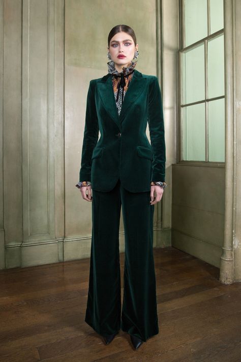 Temperley London Fall 2019 Ready-to-Wear Fashion Show - Vogue London Fall, Fallen London, Chique Outfits, Velvet Suit, Mock Neck Blouse, Temperley London, Emerald City, Jacket Outfit, Velvet Jacket