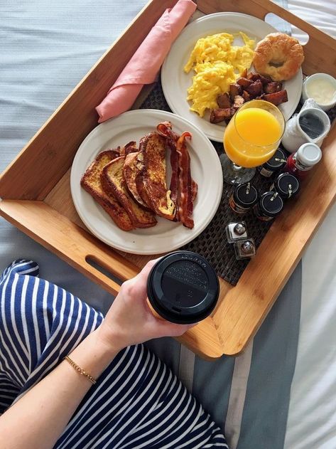 Breakfast In Bed Ideas For Boyfriend, Breakfast For Birthday, Birthday Breakfast Ideas For Him, Breakfast For Husband, Breakfast In Bed For Husband, Birthday Breakfast In Bed, Birthday Breakfast Ideas, Breakfast In Bed Ideas, Birthday Breakfast For Husband