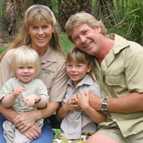 Steve Irwin Day, Terri Irwin, Irwin Family, Robert Irwin, Crocodile Hunter, Bindi Irwin, 12th Anniversary, Steve Irwin, We Are The World