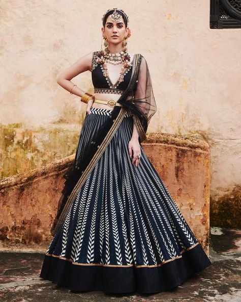 Jj Valaya, The Balkans, Dress Illustration, Indian Couture, Dress Indian Style, Chaniya Choli, Designer Dresses Indian, Blue Outfit, Bridal Lehenga