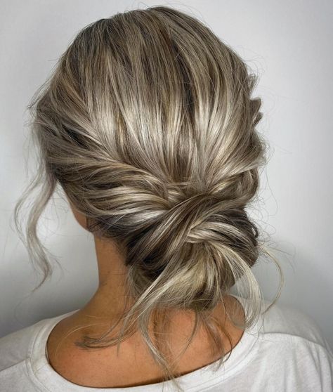 2023 Wedding Guest Chignon Hairstyle Midi Bun, Straight Hair Updo, Chignon Hairstyle, Wavy Updo, Chignon Wedding, Ash Blonde Hair Colour, Hair Messy, Highlighted Hair, Chignon Hair