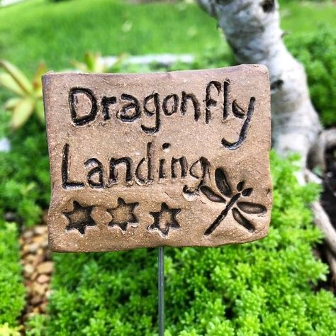 Fairy Garden Signs, Forest Goblincore, Pixie Hallow, Mini Scenes, Miniature Garden Decor, Fairy Garden Sign, Fairy Kingdom, Fairy Garden Gifts, Fairy Garden Flowers