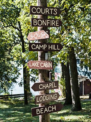 Van Hippie, Adult Summer Camp, Summer Camp Aesthetic, Camp America, Camping In Pennsylvania, Camping Accesorios, Camping Diy, Church Camp, Camp Rock