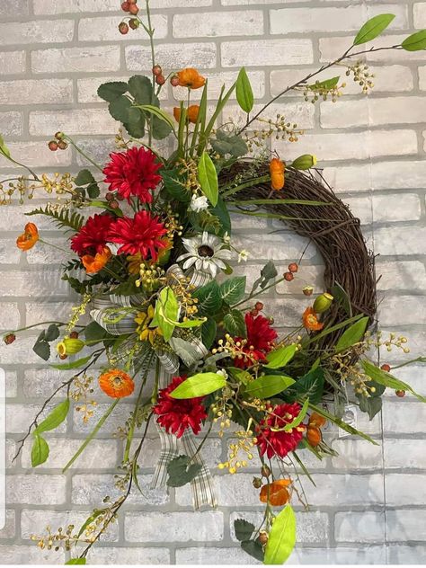 Summer Grapevine Wreath Ideas, Summer Wreaths For Front Door Summertime, Wreaths For Front Door Summertime, Grapevine Wreath Ideas, Floral Grapevine Wreath, Sunflower Grapevine Wreath, Yellow Spring Wreath For Front Door, Country Welcome Summer Wreath Door, Yellow Summer Wreath