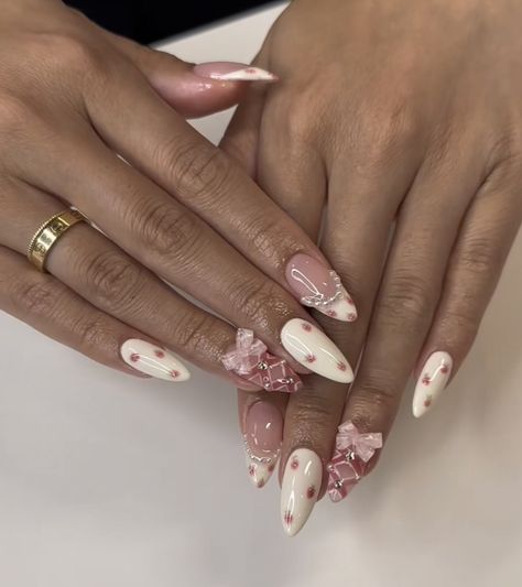 strawberry nail inspo
strawberry nails
cute nails
nail inspo
beach nails
summer nails
summer vibes nails
summer aesthetic
almond nails
summer nail inspo Strawberry Nails, Japan Nail, Romantic Nails, Gel Nails Diy, Classy Acrylic Nails, Pretty Gel Nails, Really Cute Nails, Soft Nails, Nail Swag