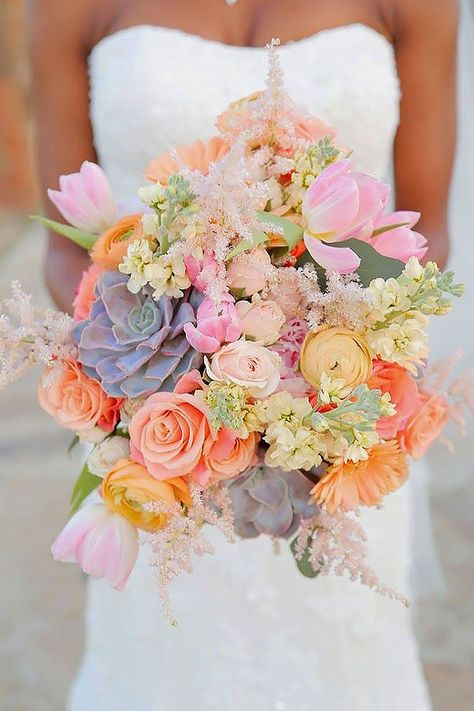 18 Fresh Spring Wedding Bouquets ❤ See more: http://www.weddingforward.com/spring-wedding-bouquets/ #weddings #bouquet Travel Inspired Wedding, Spring Wedding Bouquets, Boda Mexicana, Bouquet Of Flowers, Wedding Wishes, Beautiful Bouquet, Wedding Planners, Event Styling, Simple Weddings