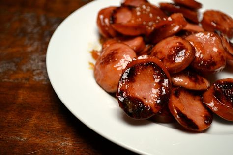 Sweet and Savory Kielbasa with Apricot Preserves Kielbasa Appetizer, Dijon Sauce, Apricot Preserves, Entertaining Appetizers, Kielbasa Recipes, Late Night Snack, Sausage Recipe, Best Appetizer Recipes, Keto Recipes Dinner