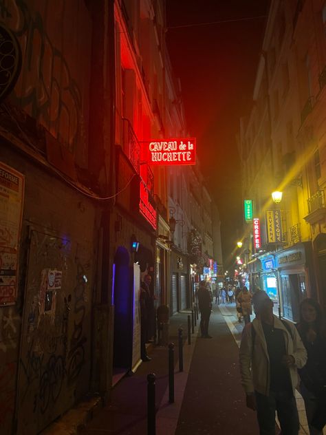 Jazzpunk Aesthetic, Jazz Club Exterior, Paris Jazz Club, Paris Clubs, 1980 Aesthetic, Jazz Club Aesthetic, Book Locations, Jazz Room, Paris Club