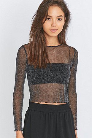 Sparkle Top Outfit, Sparkly Top Outfit, Lurex Top, Urban Outfitters Tank Top, Streetwear Girl, Geometric Fashion, Sparkly Top, Mesh Long Sleeve Top, Plaid Crop Top