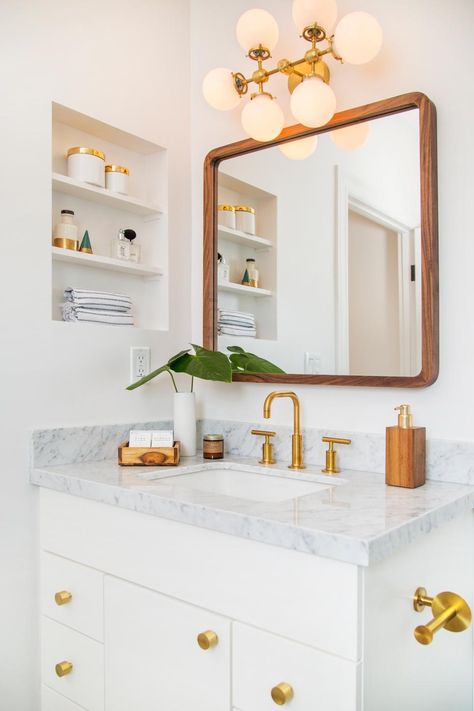 ? niche to left of sink in Powder room ? of stone apron on back and sides of sink Bathroom Mirror Design, Bad Inspiration, Vanity Design, Basement Bathroom, Stylish Bathroom, Counter Tops, Bathroom Shelves, Bathroom Styling, Contemporary Bathroom