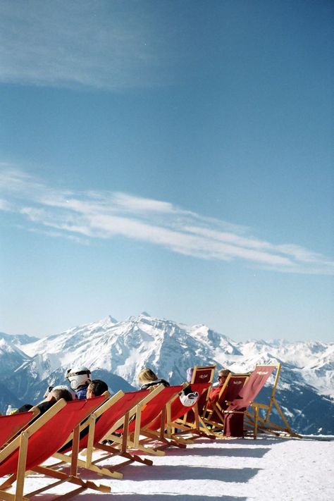 Gerlos on film, winter sports Snow Vacation Aesthetic, Skiing In Finland, Vintage Ski Aesthetic, Retro Winter Aesthetic, Ski Aesthetic Wallpaper, Winter Travel Aesthetic, Winter Wellness Aesthetic, Winter Cinematography, Ski Mountain Aesthetic