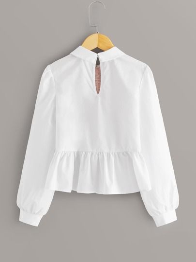 Women Blouses Fashion, Trendy Fashion Tops, Girls Blouse, Peplum Blouse, Fashion Attire, Fashion Dresses Casual, Girls Fashion Clothes, Girls Bows, White Blouse