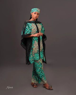 ANKARA DESIGNERS BLOG: Ankara skirt and blouse styles for wedding Hausa Styles For Women Lace, Ankara Hausa Dress Styles, Hausa Traditional Attire For Women, Borno Style Dress, Latest Hausa Ankara Gown Styles, Hausa Dresses, Arewa Hausa Ankara Gown Styles, Mauritanian Culture, Arewa Ankara Styles