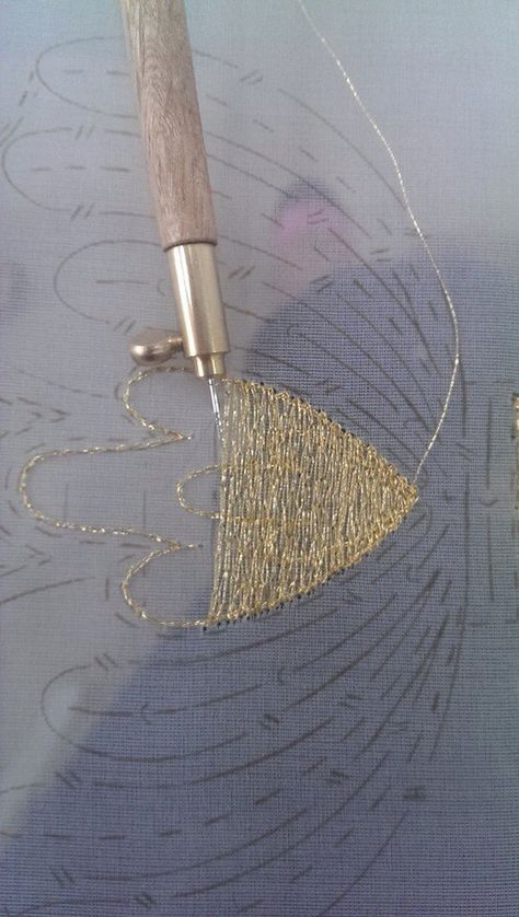 Tambour Twisted Chain Stitch, Tambour Beading, Haute Couture Embroidery, Gold Work Embroidery, Twisted Chain, Tambour Embroidery, Crazy Quilting, Couture Embroidery, Crochet Needles