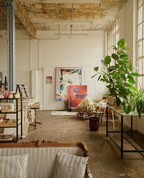 Berlin Style Interior, Berlin Apartment, Warehouse Home, Art Studio Space, Studio Loft, Loft Studio, Apartment Inspiration, 인테리어 디자인, House Inspiration