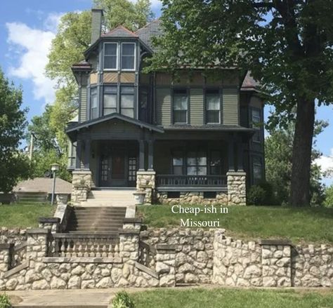 Floor Sitting Area, Old Mansions For Sale, Old Victorian Homes Interior, Victorian Houses For Sale, Bathroom Outside, Old Victorian House, Enclosed Porch, Old Victorian Homes, Victorian Home Interior